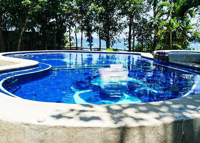 Private In Anza Mactan With Ocean View ヴィラ