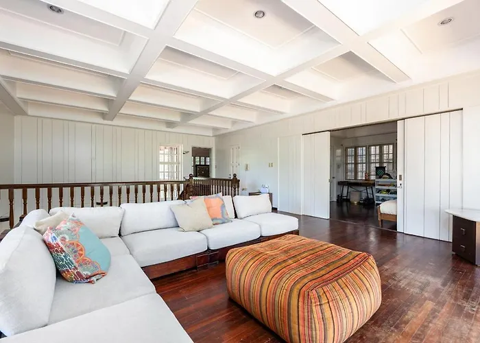Private In Anza Mactan With Ocean View *
