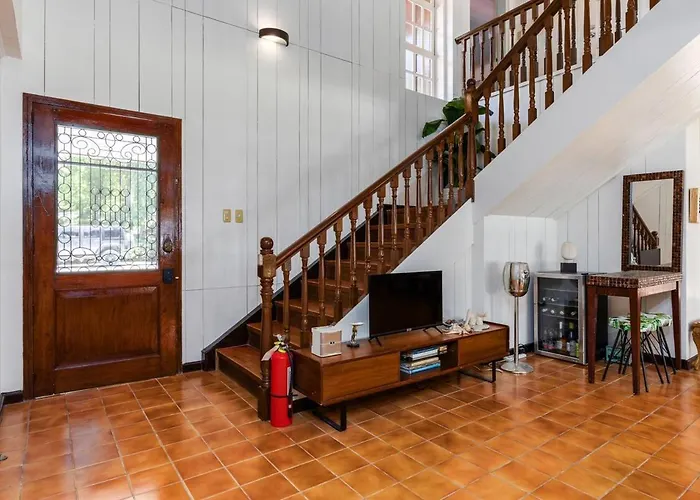 Private In Anza Mactan With Ocean View